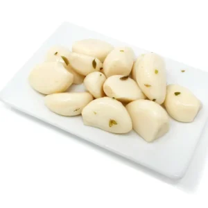 Ajos macerados sabor anchoa en 250 g. aprox.