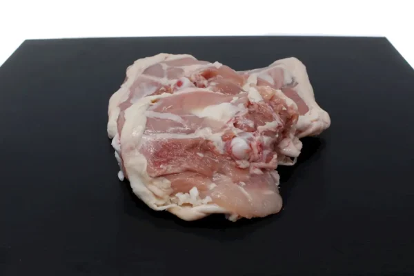 Contramuslos frescos de pollo. 600 g. aprox.