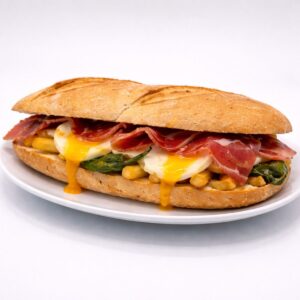 Molletes o Bocadillo de Huevos rotos c/jamón
