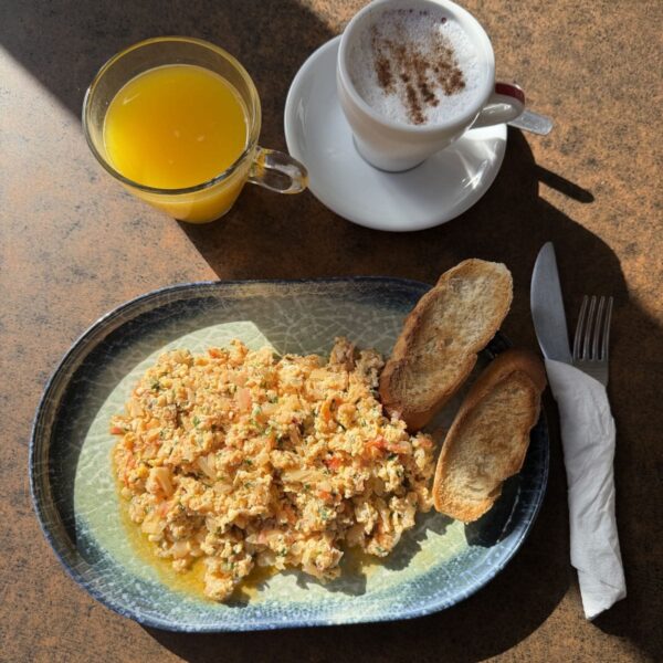 Desayuno Especial 1 (Plato de huevos perico)