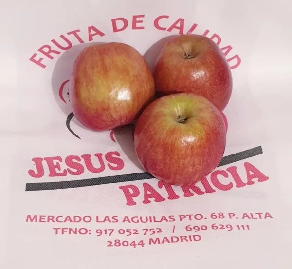 Manzanas Fuji - 1 kg. aprox.