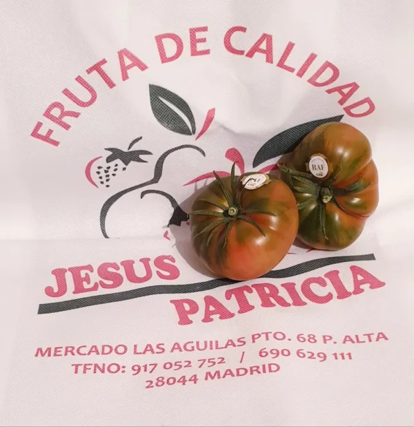 Tomate Raf - 1 Kg aprox.
