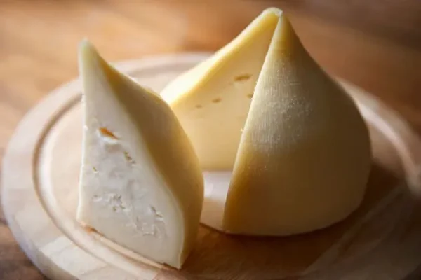 Queso tetilla 1/2 pieza- 500 g. aprox.
