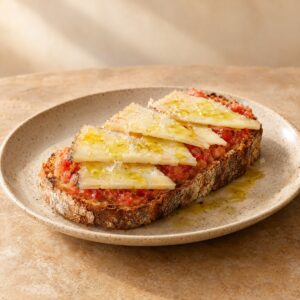 Tostada de tomate y queso